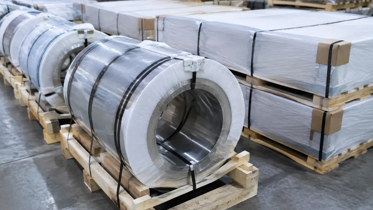 Export-packed 316L stainless tube and sheet bundles labeled for MENA and SEA pharmaceutical delivery